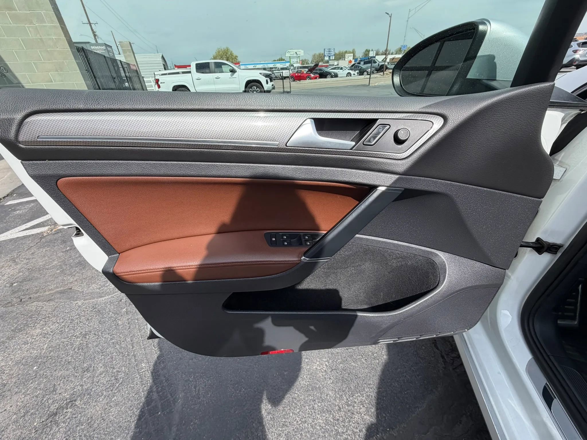 Used 2018 Volkswagen Golf Alltrack SEL image 11