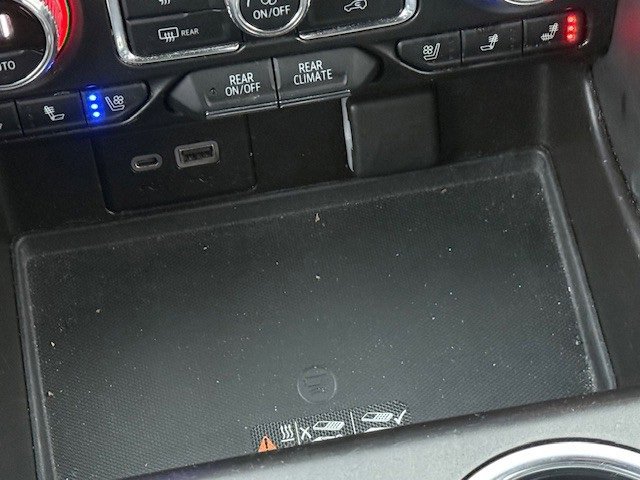 Used 2021 GMC Yukon XL SLT image 25