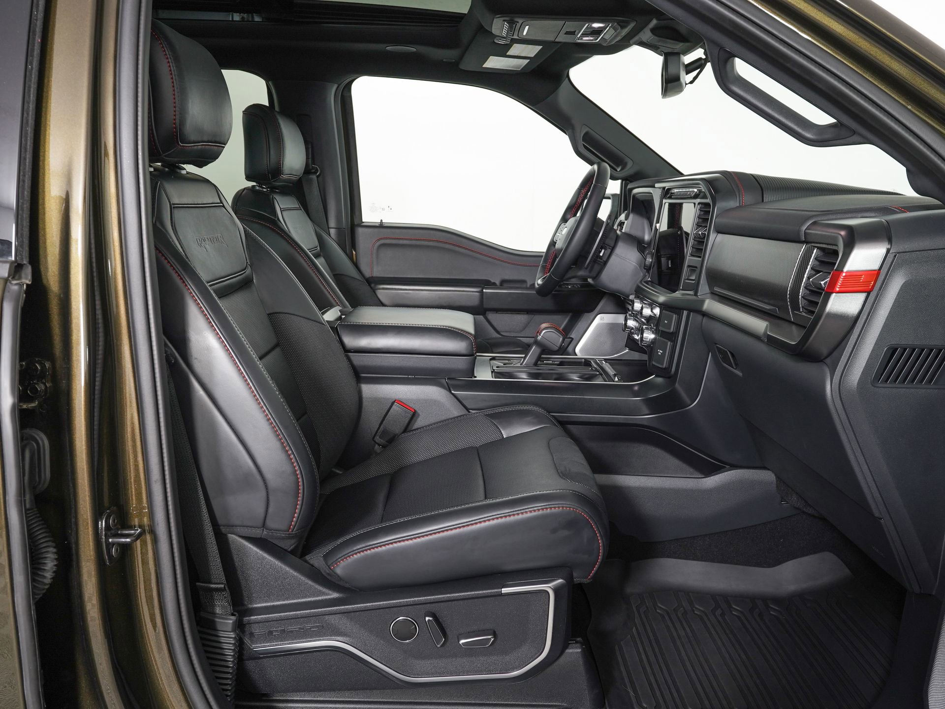 Used 2024 Ford F150 Raptor image 11