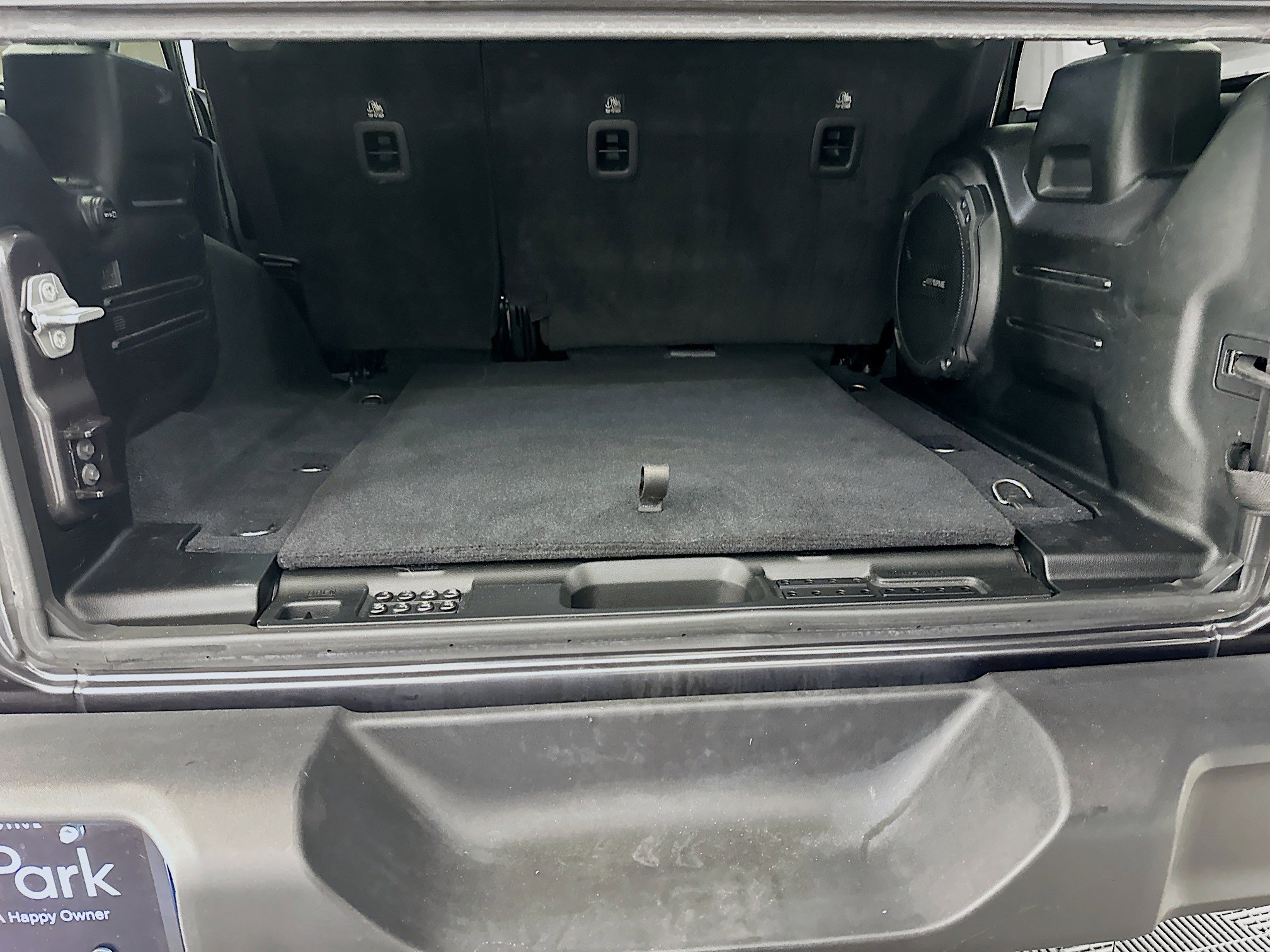 Used 2022 Jeep Wrangler Sport S image 30