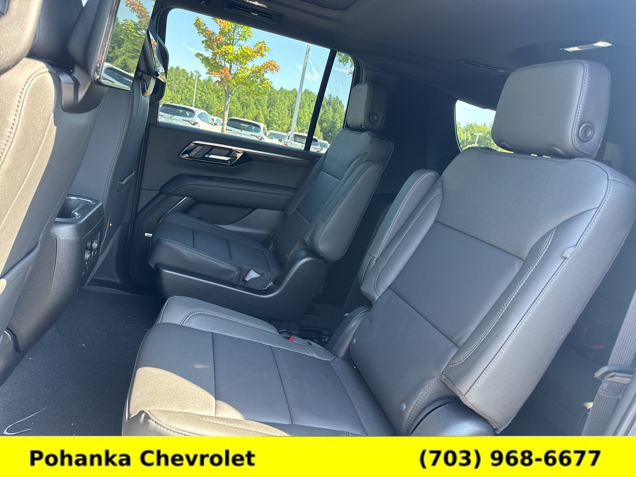 New 2026 Chevrolet Suburban Z71 w/ Z71 Off-Road Package AWD/4WD image 30