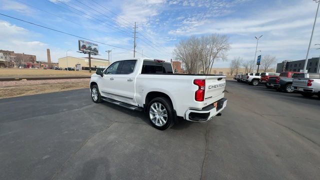 Used 2024 Chevrolet Silverado 1500 High Country w/ High Country Premium Package AWD/4WD image 6
