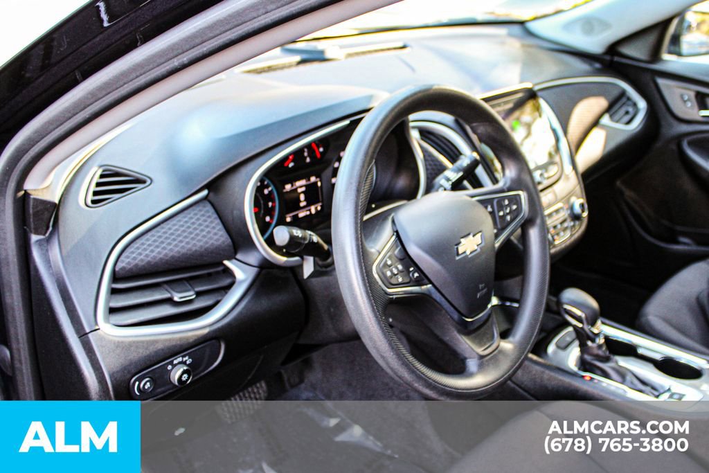 Used 2023 Chevrolet Malibu LT image 32