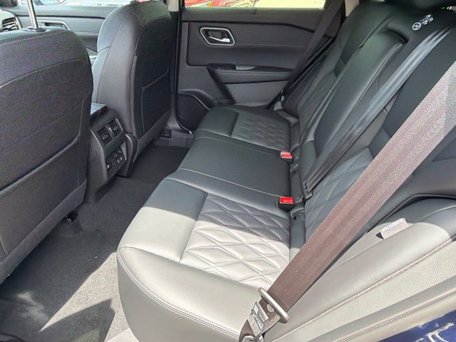 New 2026 Nissan Rogue Platinum w/ Platinum Premium Package AWD/4WD image 14