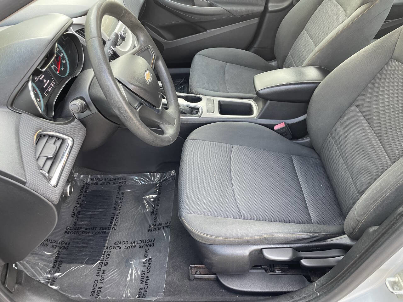 Used 2018 Chevrolet Cruze LS image 9