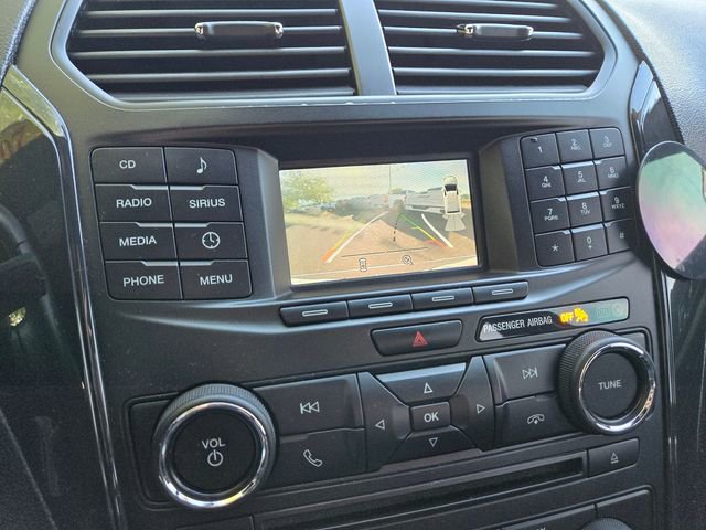 Used 2017 Ford Explorer XLT image 24