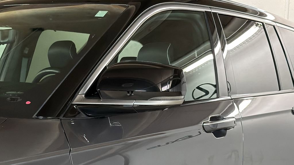 Used 2022 Jeep Grand Cherokee Summit image 7