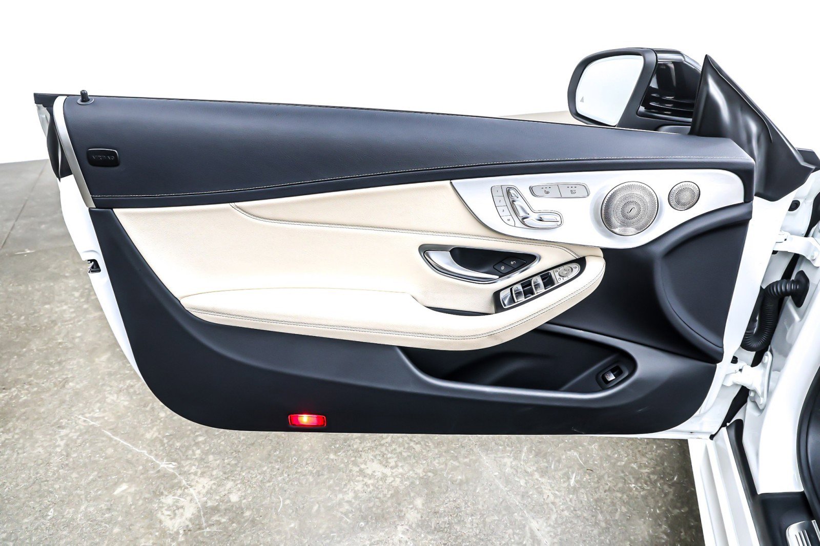 Used 2023 Mercedes-Benz C 300 Cabriolet image 22