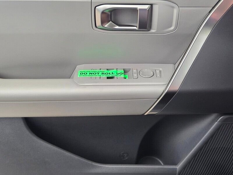 New 2027 Kia Seltos S FWD image 13