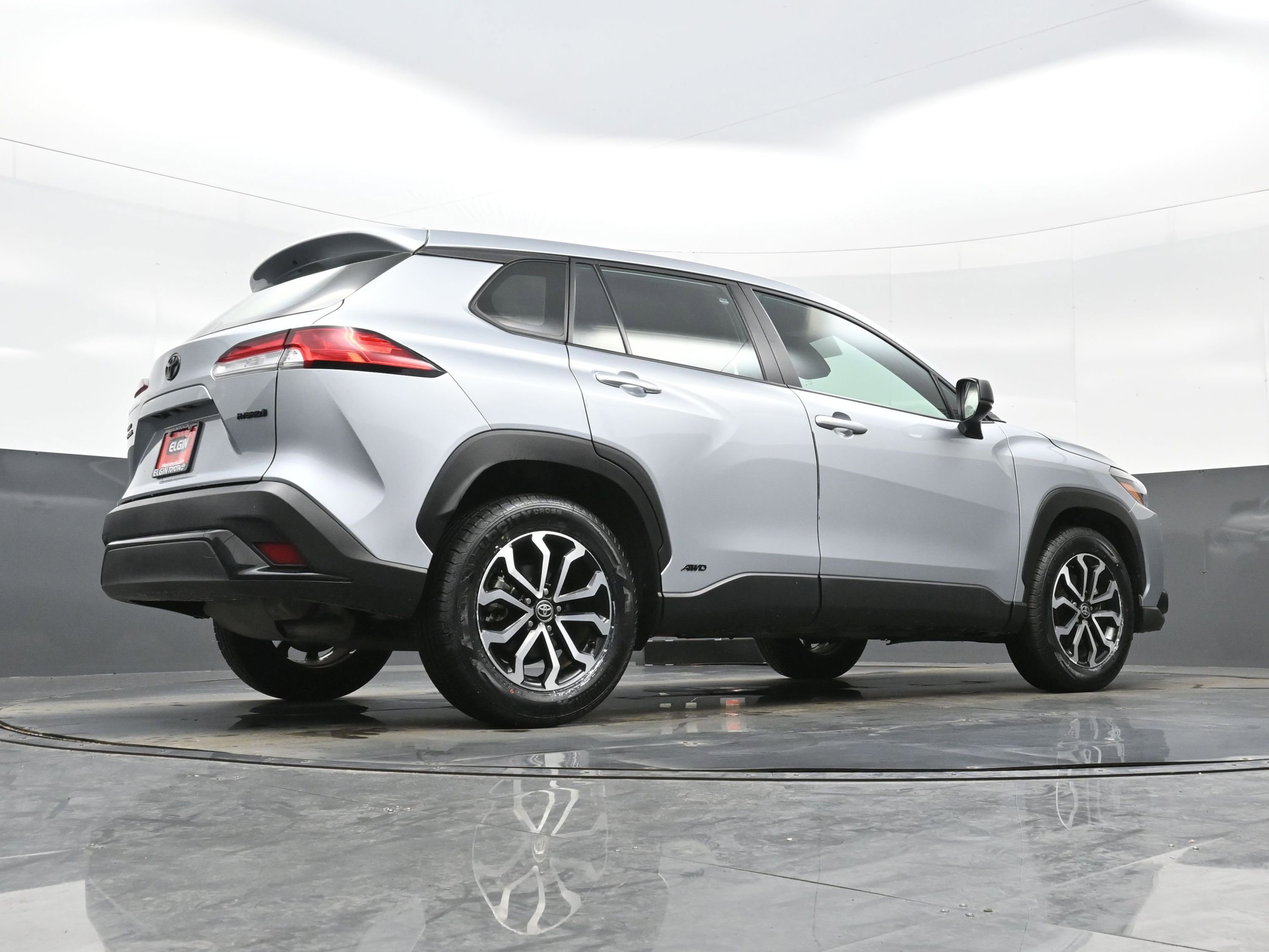 Used 2024 Toyota Corolla Cross S AWD/4WD image 31