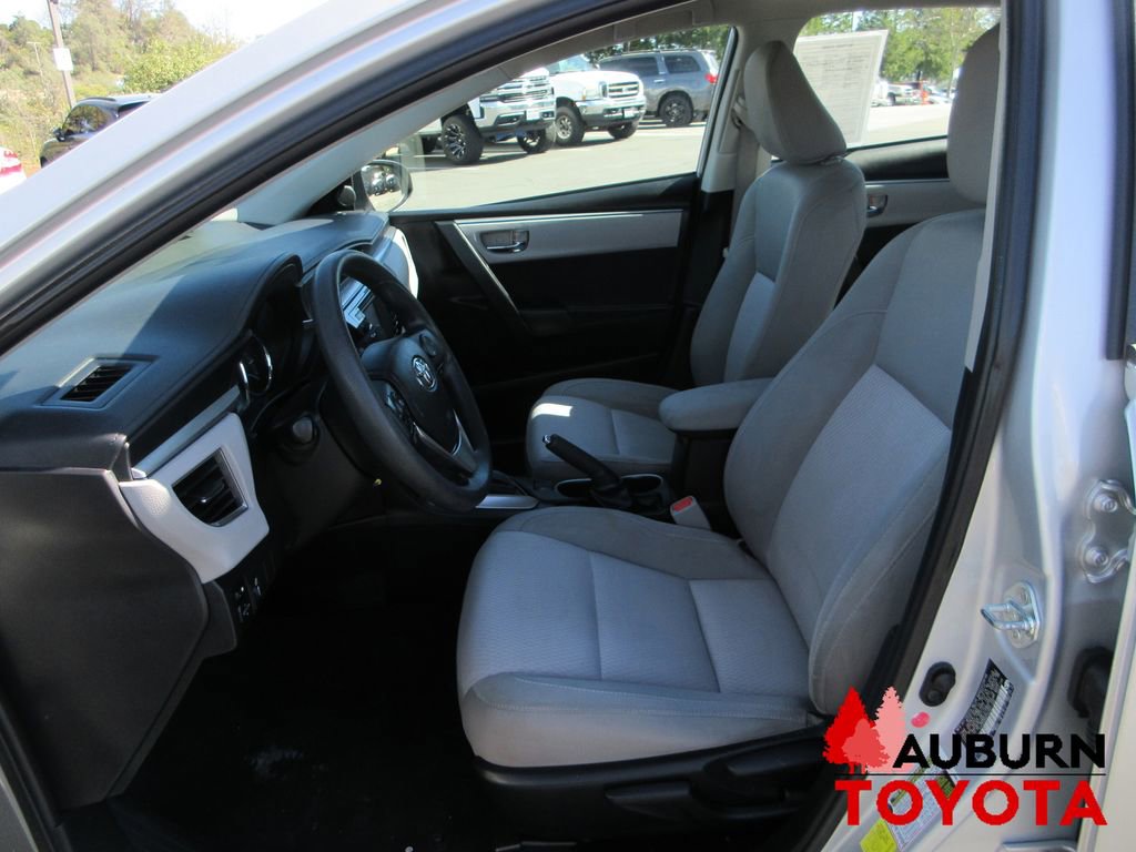 Used 2014 Toyota Corolla LE image 8