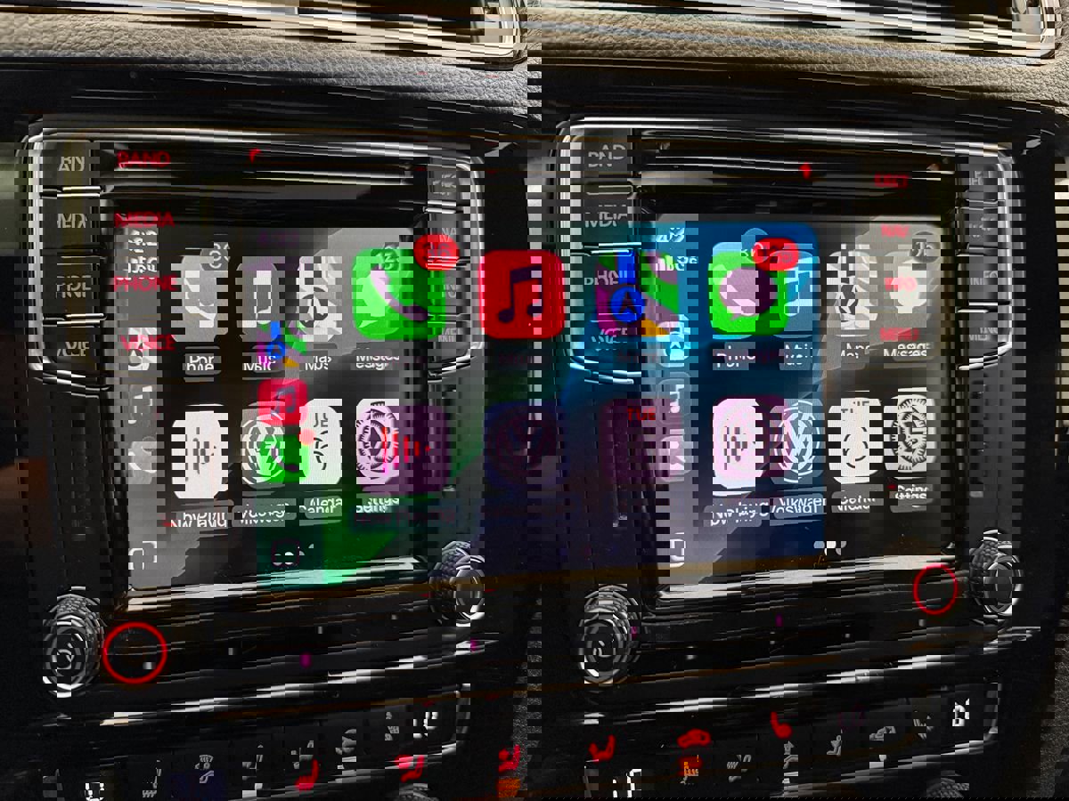 Used 2016 Volkswagen Jetta GLI SEL image 17