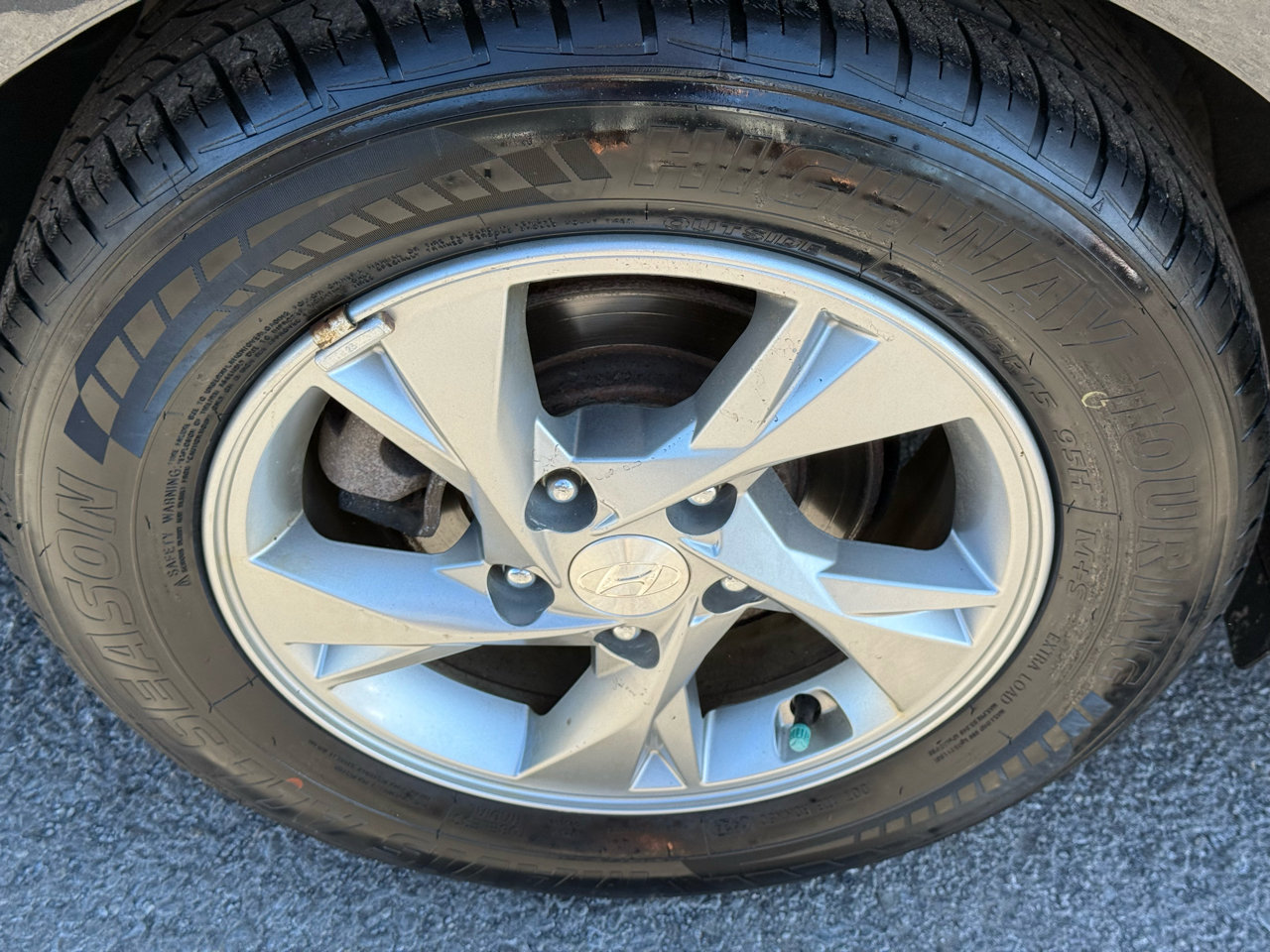 Used 2022 Hyundai Elantra SE image 20