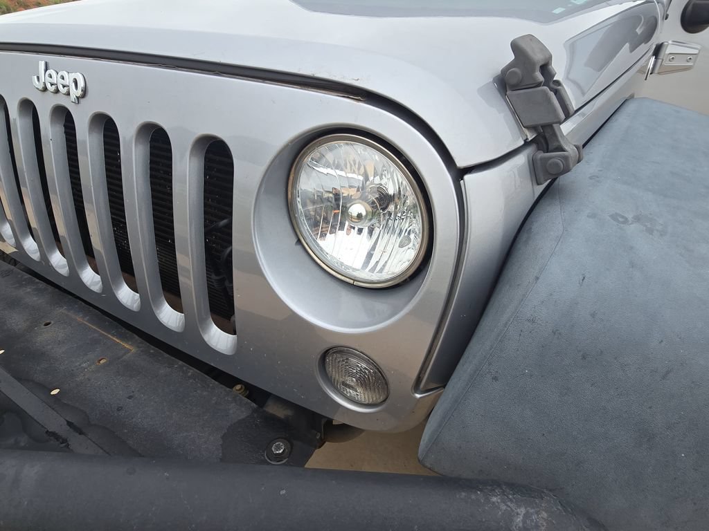 Used 2016 Jeep Wrangler Sport w/ Quick Order Package 24S AWD/4WD image 29