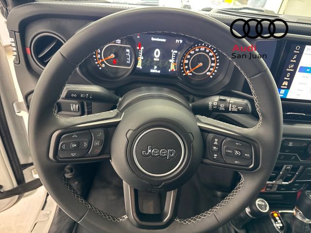 Used 2025 Jeep Wrangler Rubicon image 23