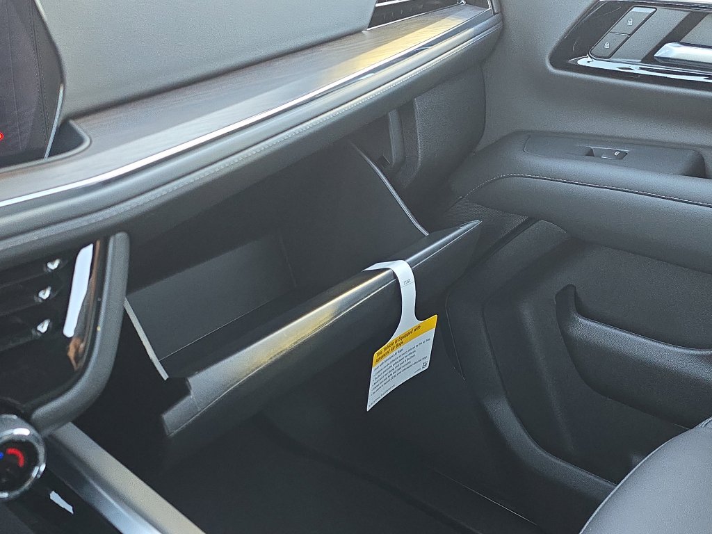 New 2026 Chevrolet Suburban LT w/ Comfort Package image 34