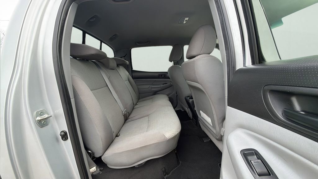 Used 2012 Toyota Tacoma 4x4 Double Cab w/ SR5 Pkg image 13
