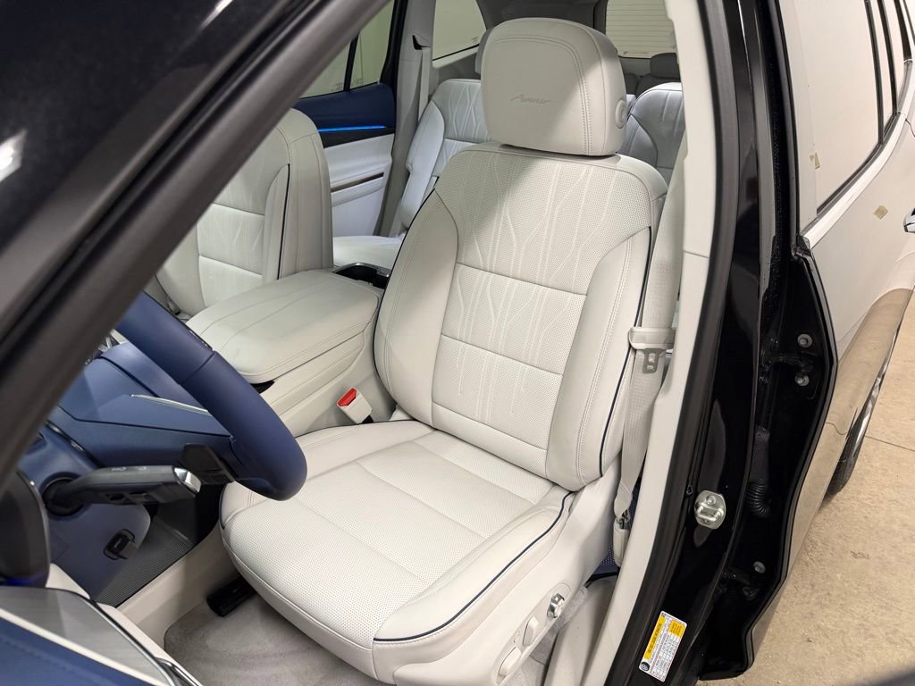 New 2026 Buick Enclave Avenir w/ Super Cruise Package image 29