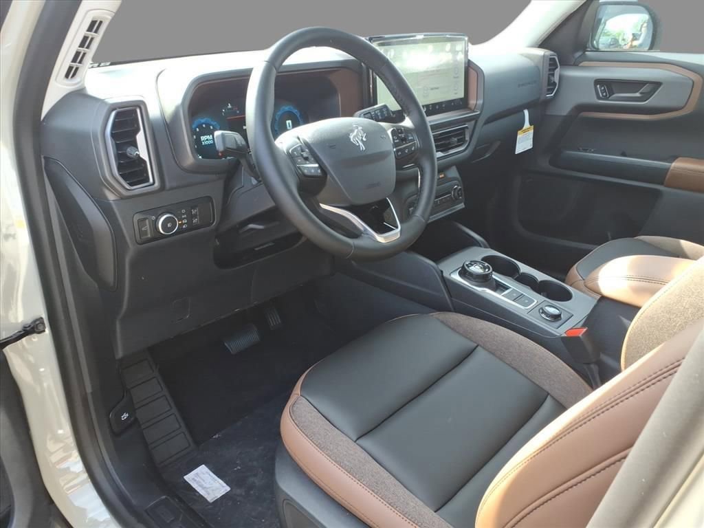 New 2025 Ford Bronco Sport Outer Banks w/ Outer Banks Tech Package+ AWD/4WD image 4