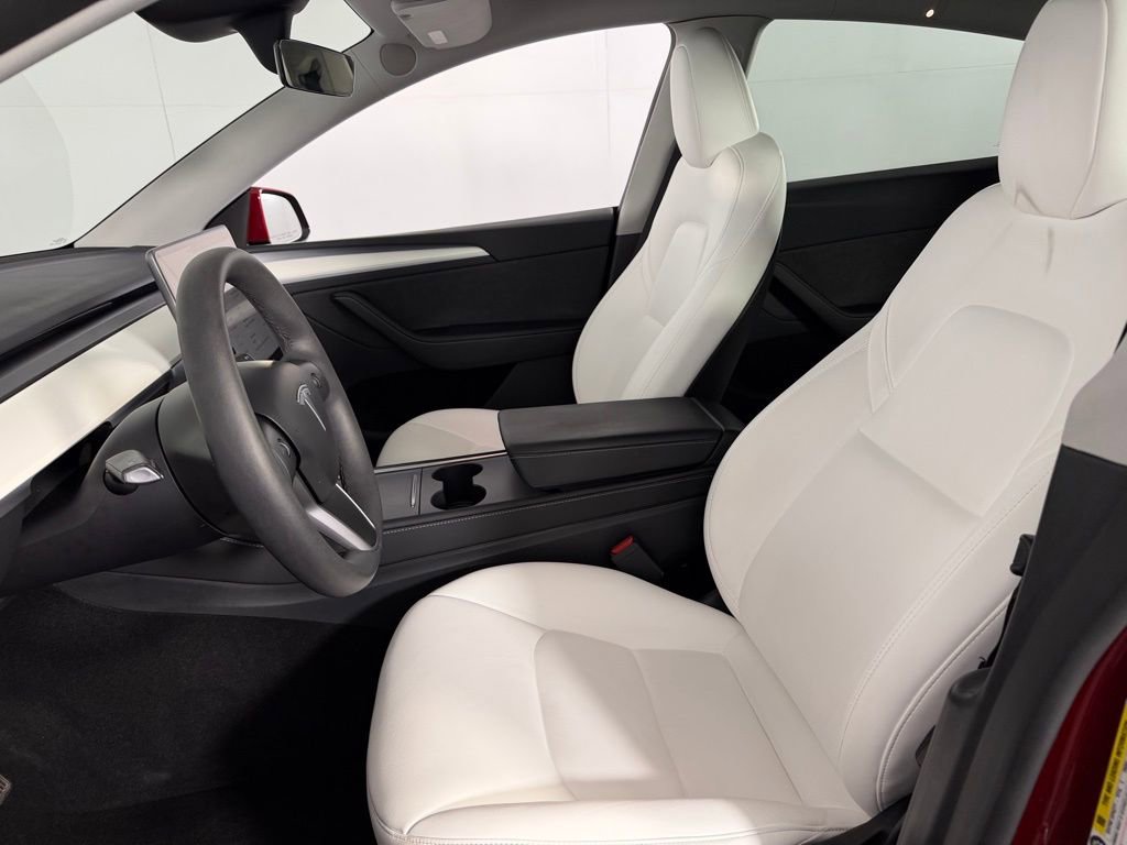 Used 2024 Tesla Model Y Long Range image 22