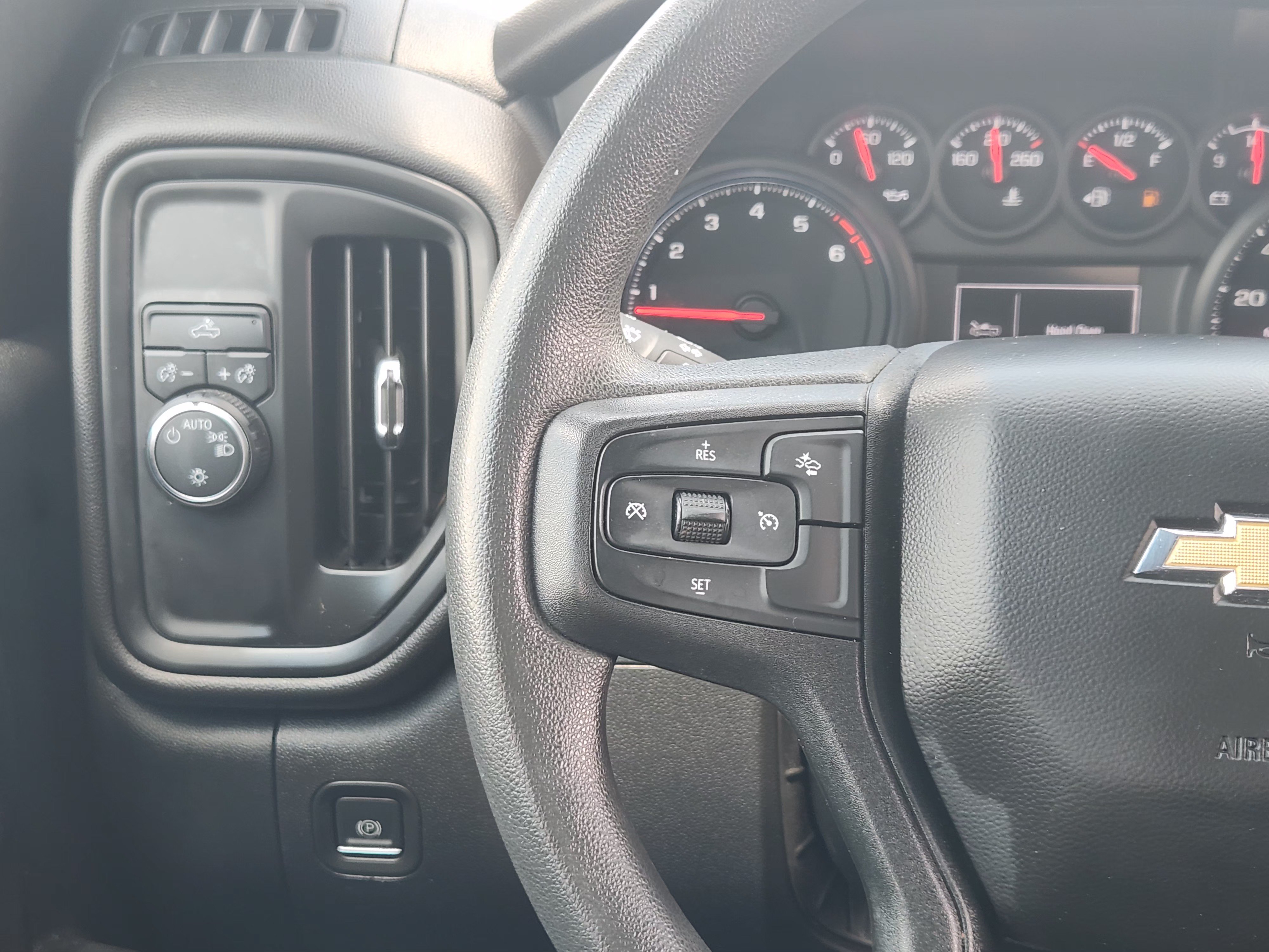 Used 2024 Chevrolet Silverado 2500 W/T w/ WT Convenience Package RWD image 28