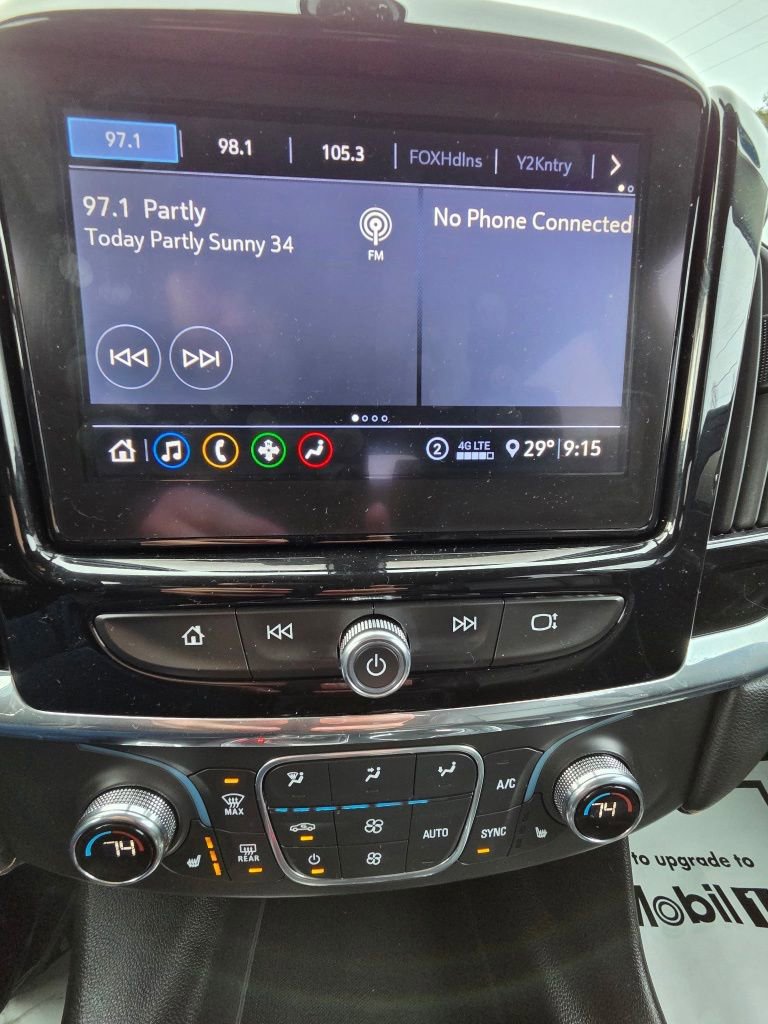 Used 2020 Chevrolet Traverse LT image 12