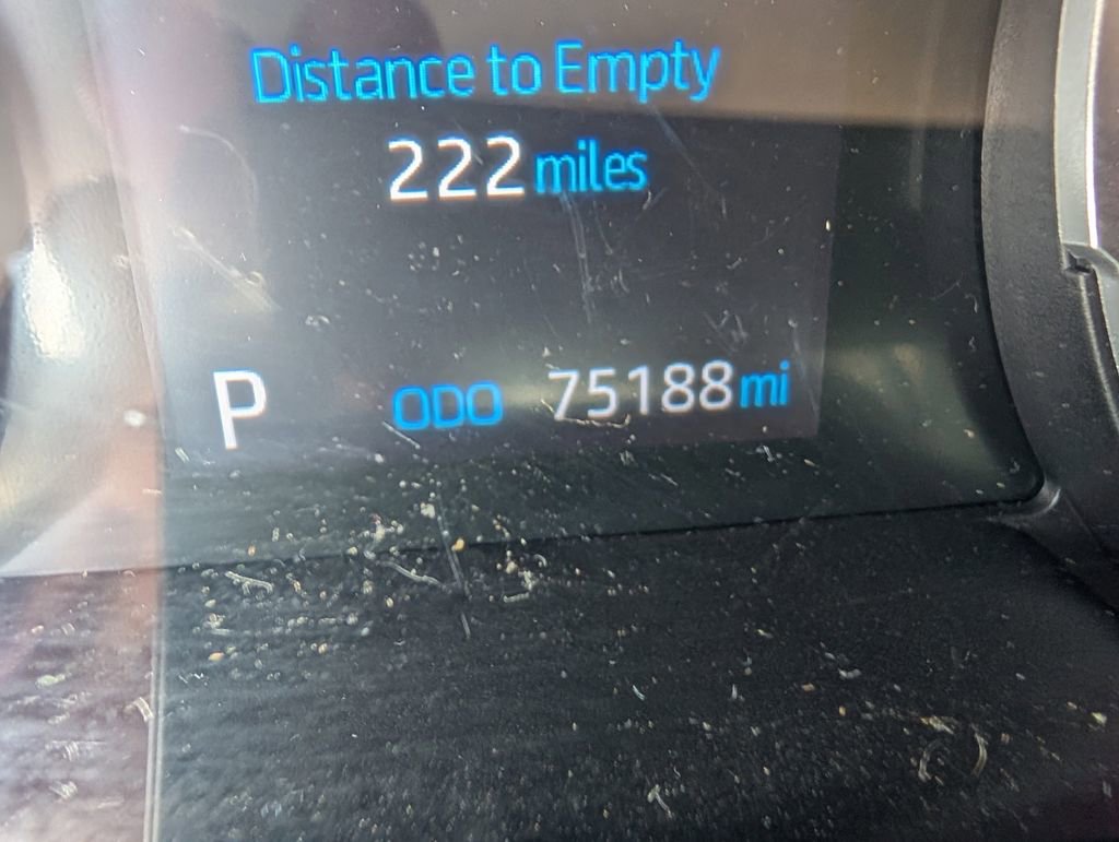 Used 2021 Toyota RAV4 XLE FWD image 19