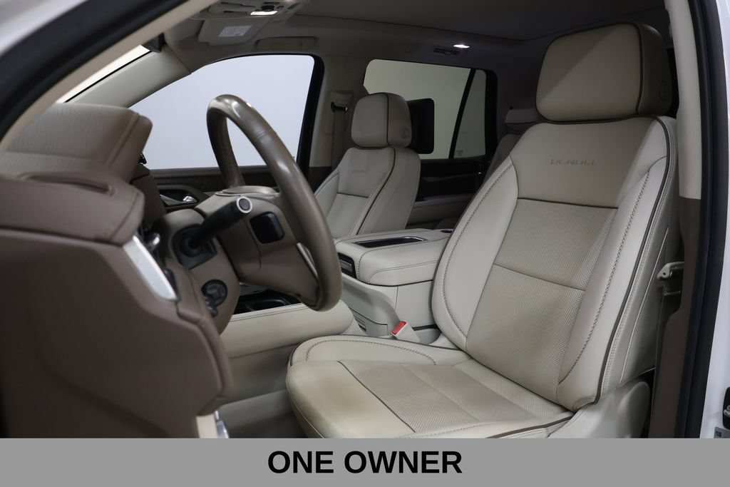 Used 2021 GMC Yukon Denali w/ LPO, Illumination Package AWD/4WD image 11