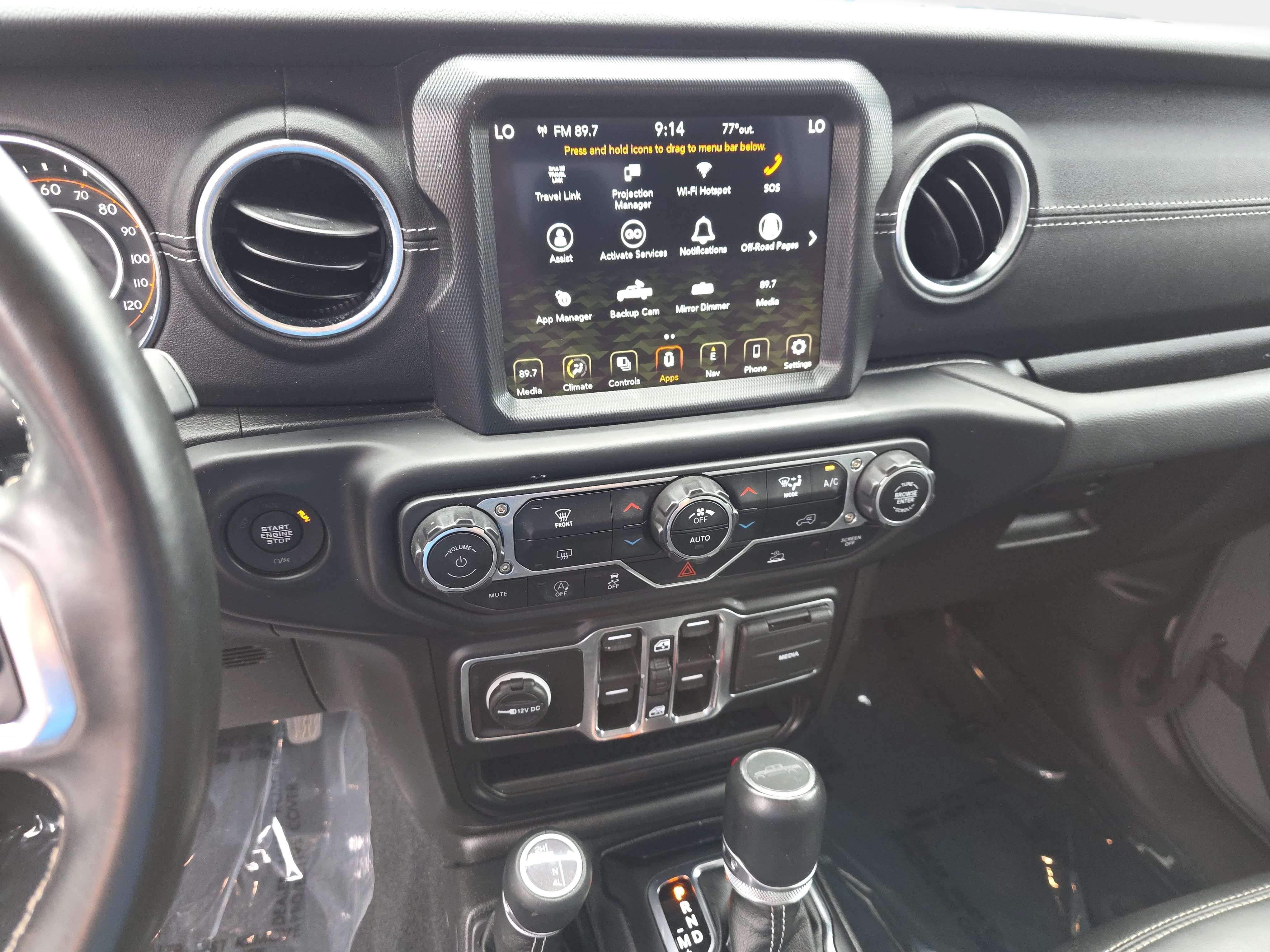 Certified 2022 Jeep Gladiator Overland w/ Popular Equipment Package AWD/4WD image 17