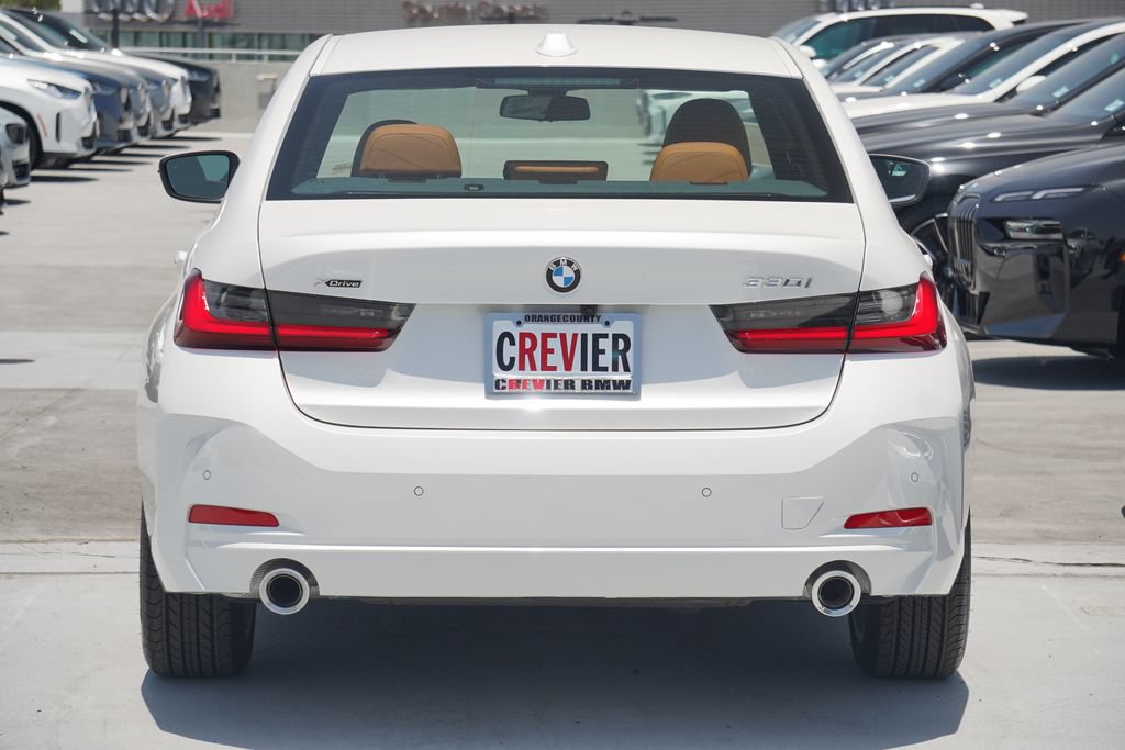 Used 2025 BMW 330i xDrive Sedan AWD/4WD image 6