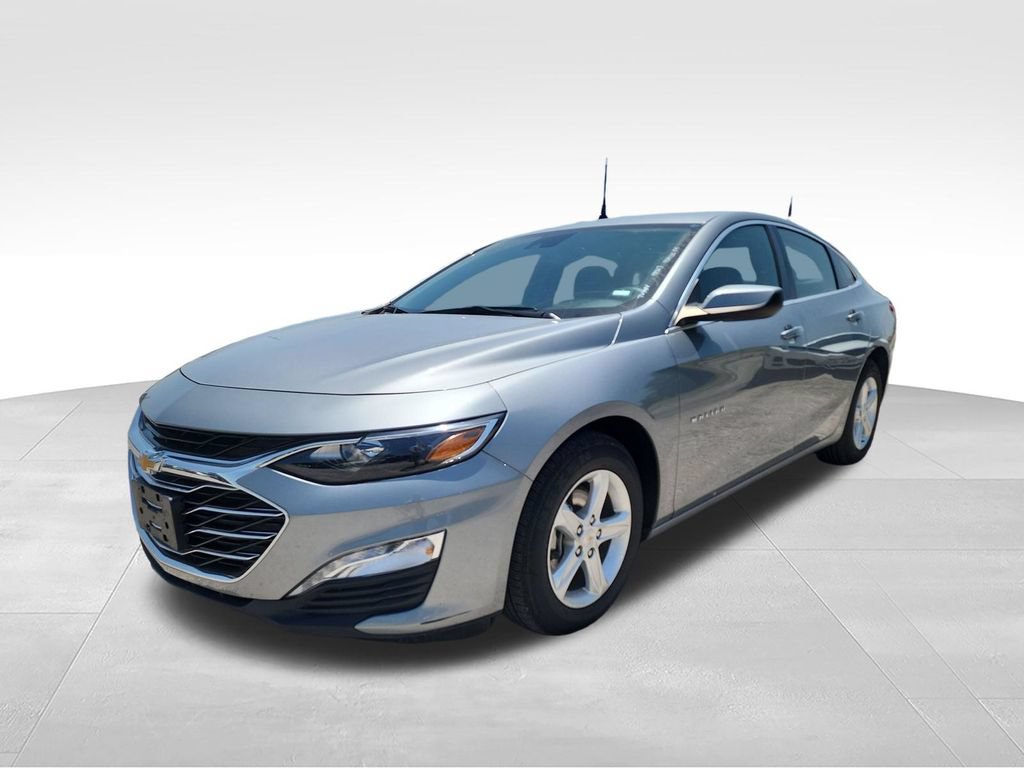 Used 2024 Chevrolet Malibu LT FWD image 3