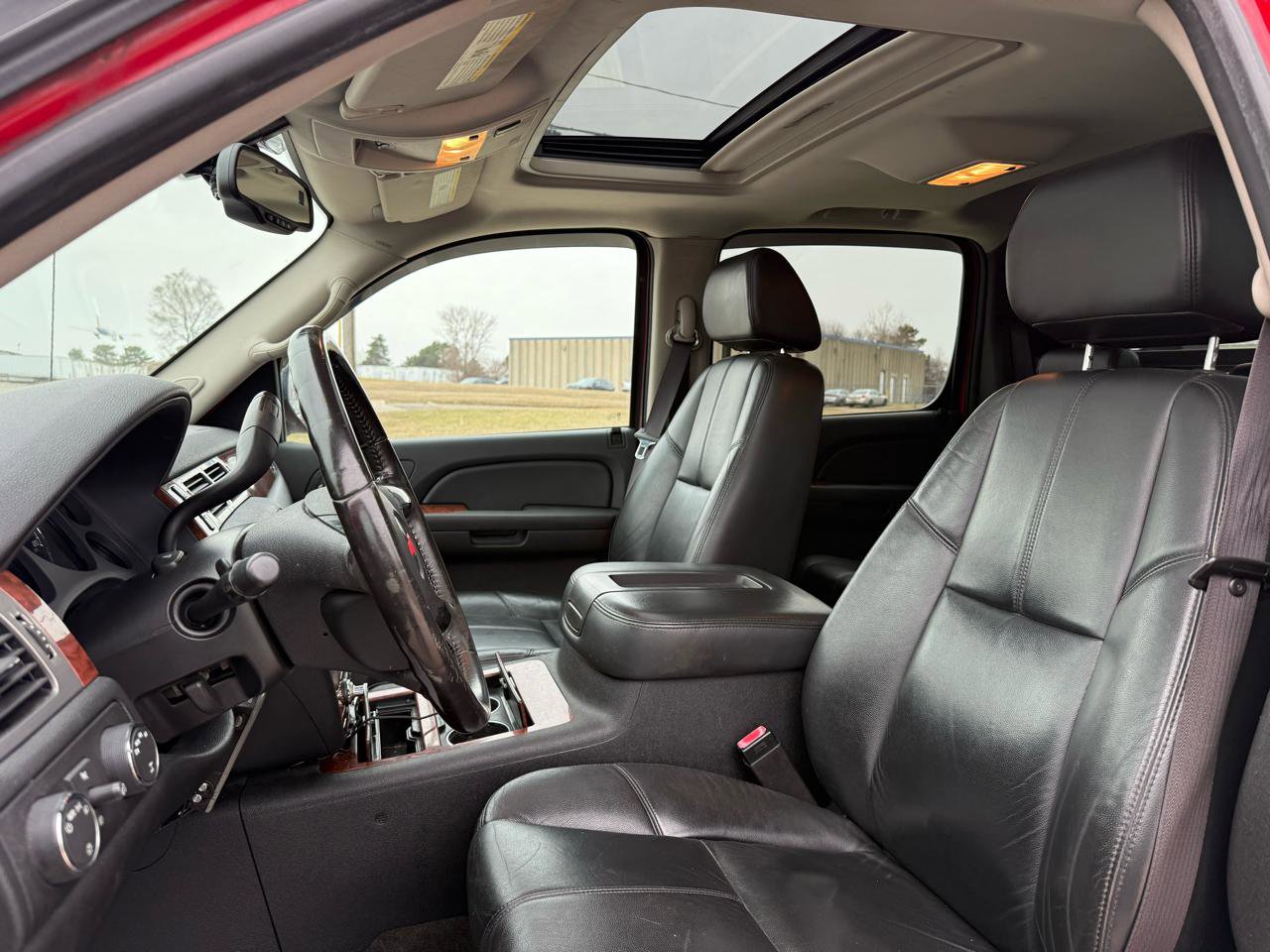 Used 2008 Chevrolet Avalanche LTZ w/ LTZ Preferred Equipment Group image 17