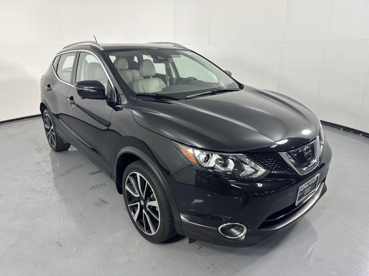 Used 2017 Nissan Rogue Sport SL w/ SL Premium Package AWD/4WD image 30