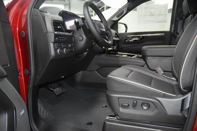New 2026 Chevrolet Suburban Premier image 40