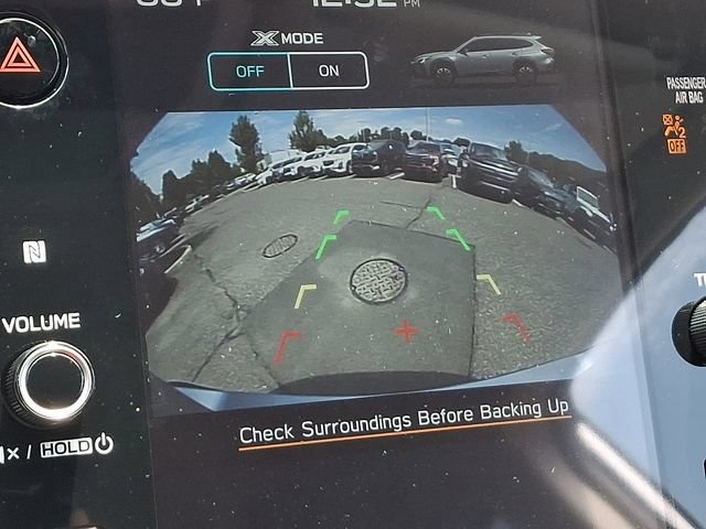Used 2025 Subaru Outback Premium AWD/4WD image 13