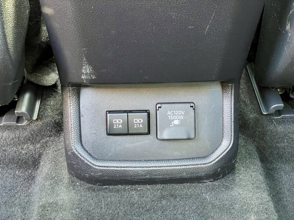 Used 2021 Toyota Highlander Platinum image 22