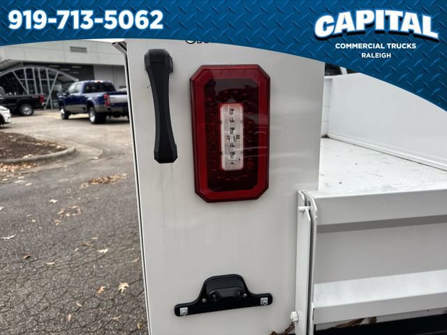 New 2026 Ford F250 XL w/ XL Chrome Package image 15