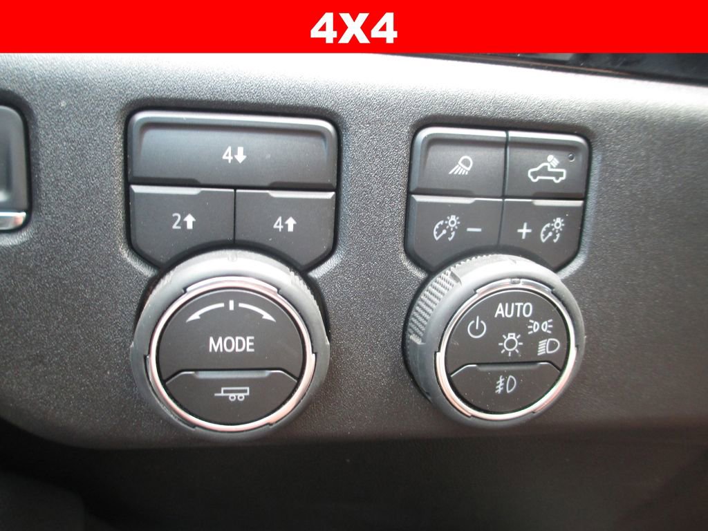 Used 2026 Chevrolet Silverado 3500 LT w/ All Star Edition AWD/4WD image 28