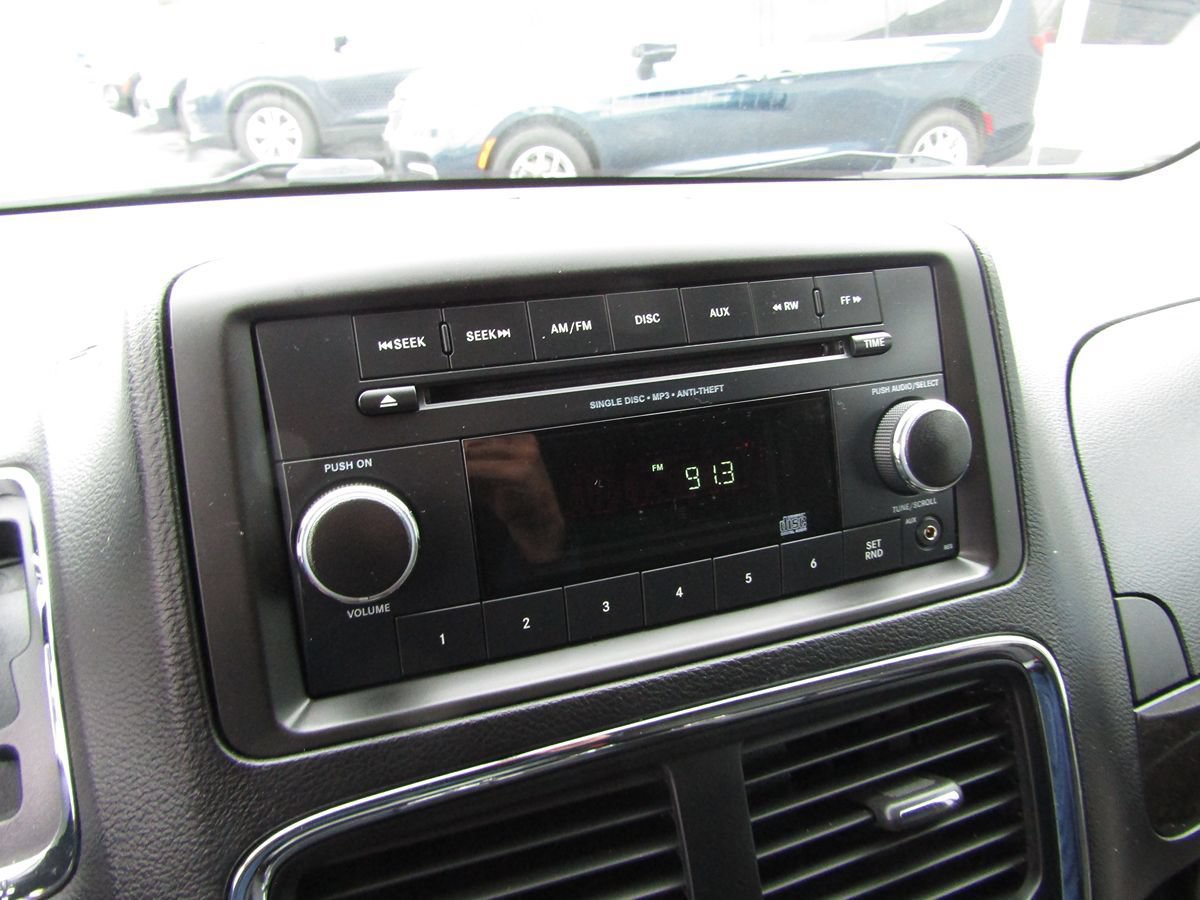 Used 2013 RAM C/V Tradesman FWD image 13