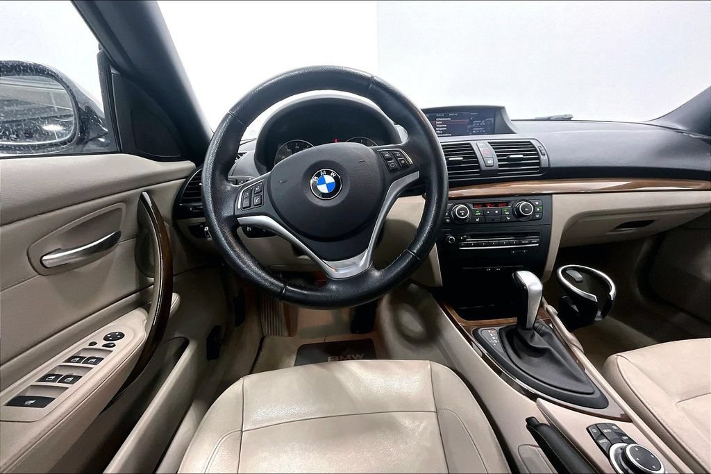 Used 2012 BMW 128i Convertible RWD image 5