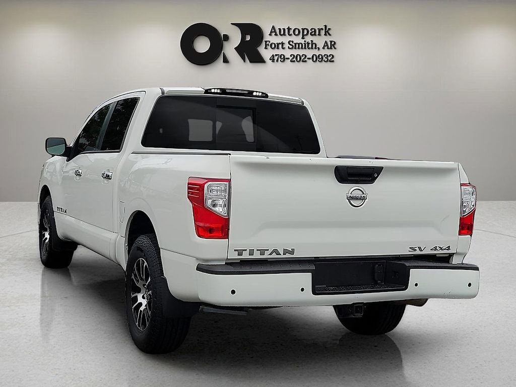 Used 2021 Nissan Titan SV w/ Accessory Utility Package AWD/4WD image 4