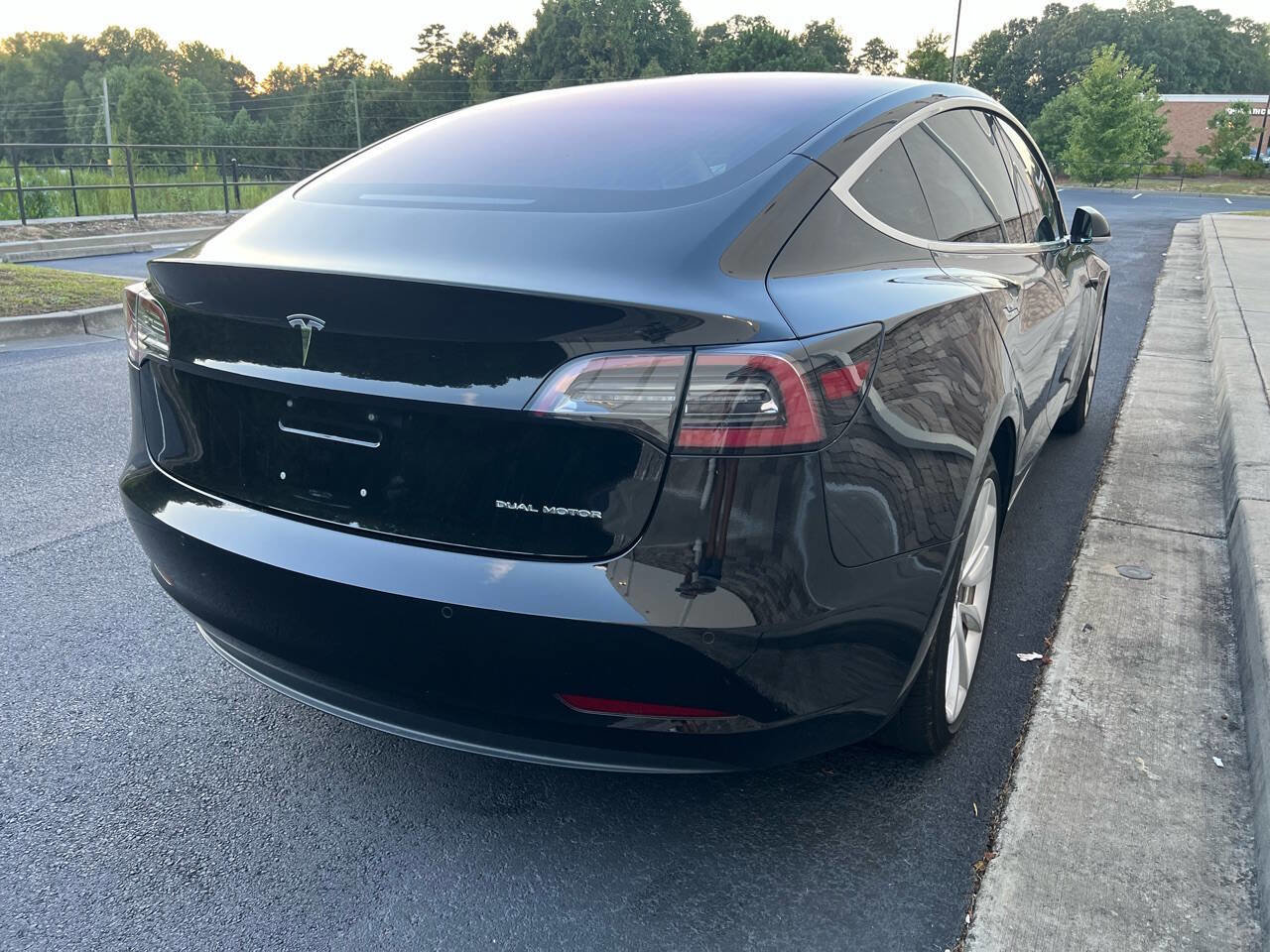 Used 2018 Tesla Model 3 Long Range AWD/4WD image 5