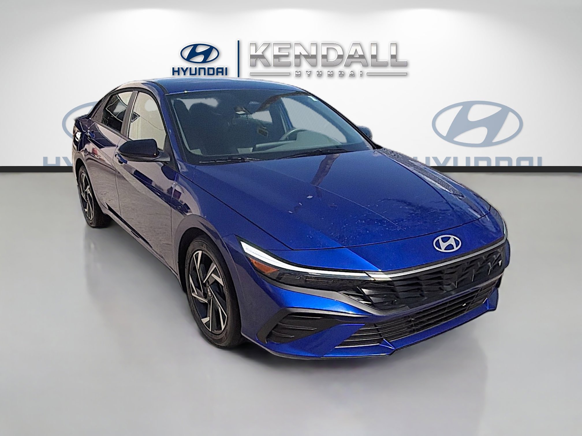 Used 2025 Hyundai Elantra Sport FWD image 1