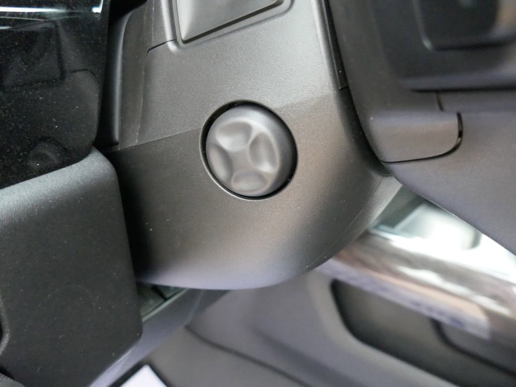 New 2026 Chevrolet Silverado 1500 LTZ w/ LTZ Premium Package image 23