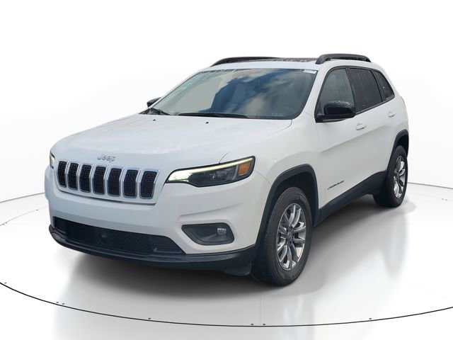 Used 2022 Jeep Cherokee Latitude Lux w/ Sun & Sound Group image 2