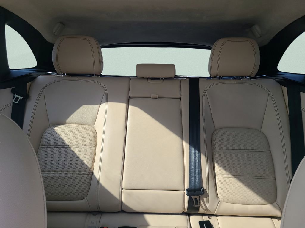 Used 2020 Jaguar F-PACE Prestige image 13