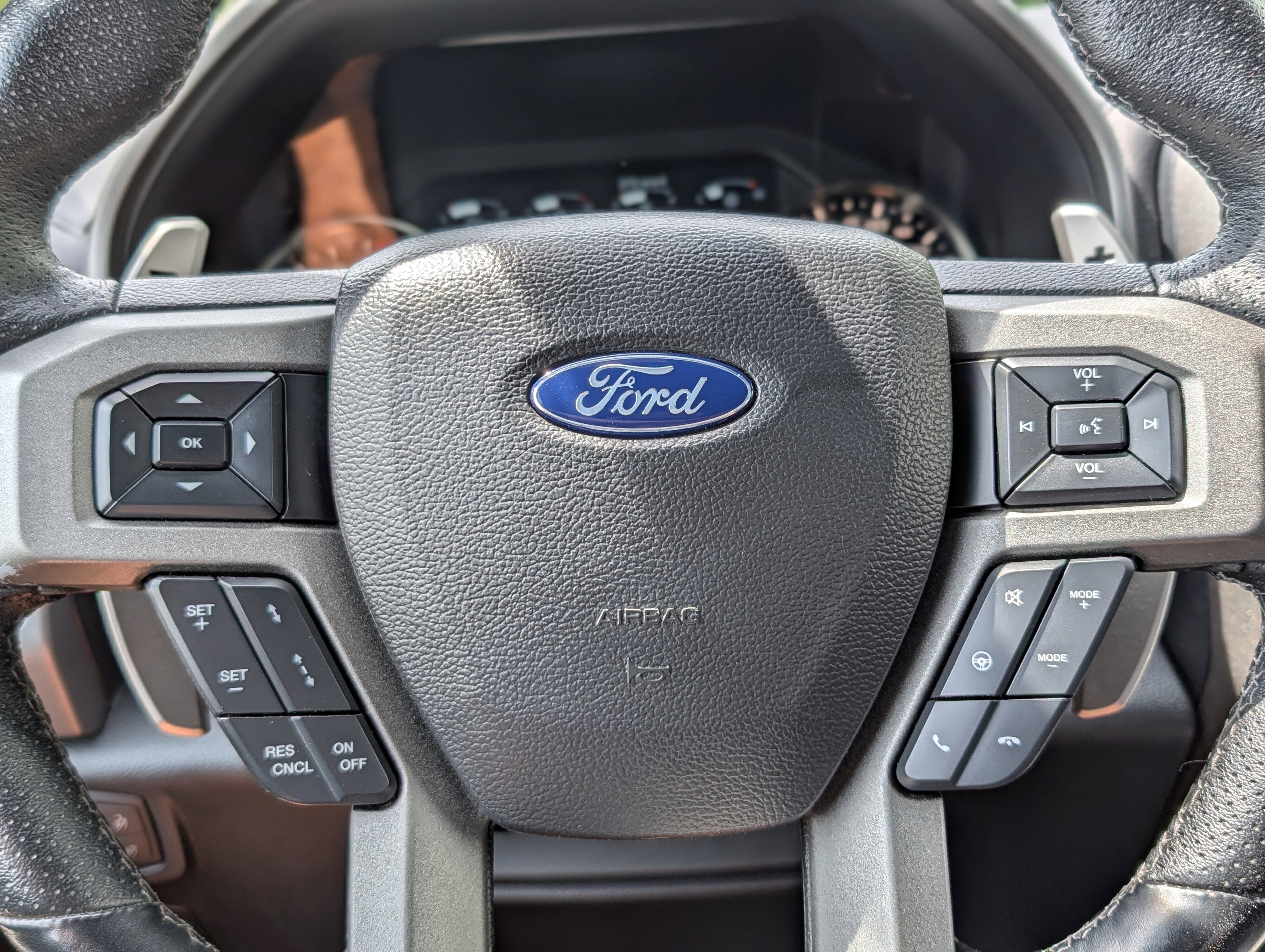 Used 2018 Ford F150 Raptor w/ Equipment Group 802A Luxury AWD/4WD image 26