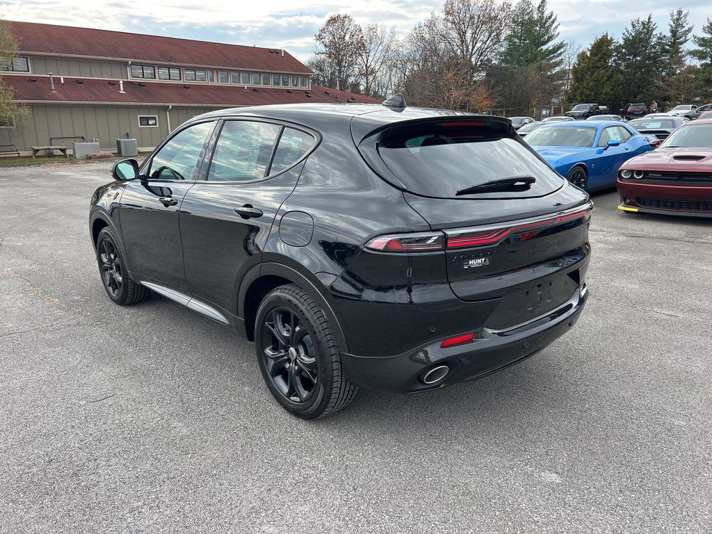 Used 2024 Dodge Hornet R/T w/ R/T Blacktop Package AWD/4WD image 2