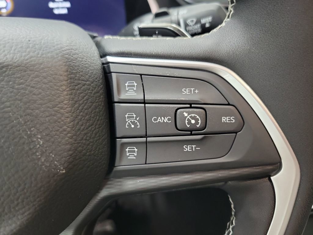 New 2025 Jeep Grand Cherokee L Laredo w/ Luxury Tech Group I image 19