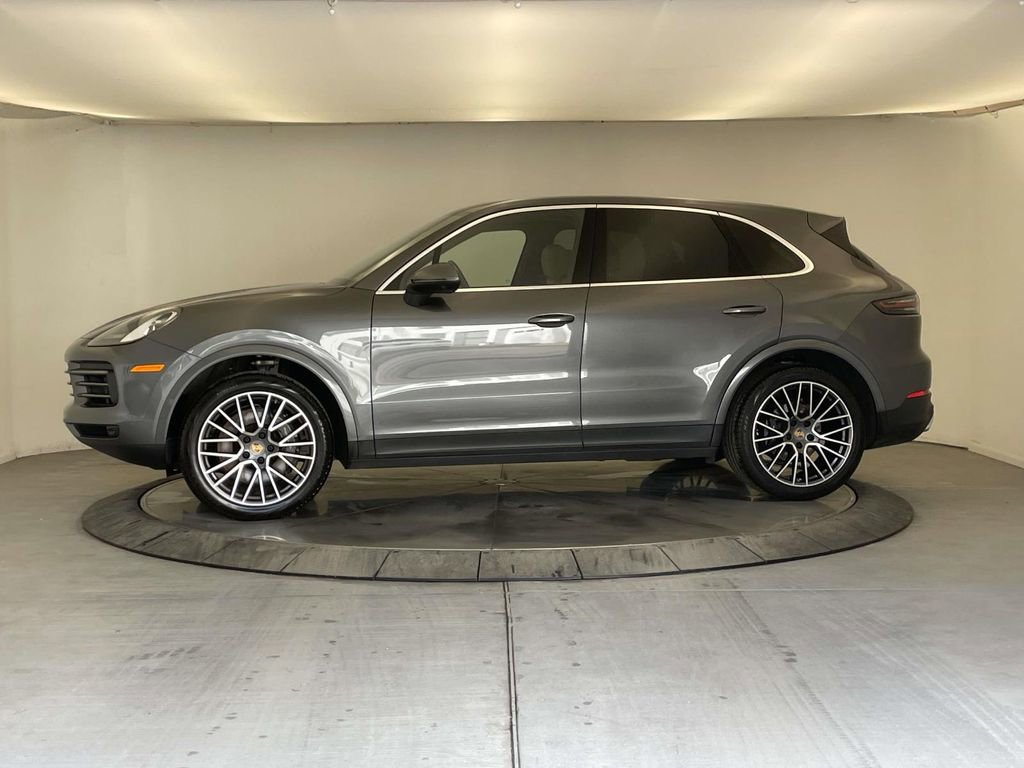 Used 2023 Porsche Cayenne Platinum Edition AWD/4WD image 2